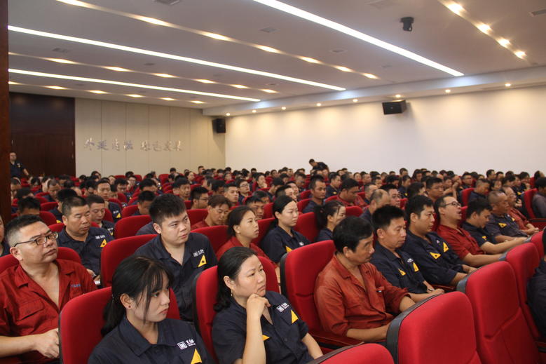 公司召開2020年 上半年總結(jié)暨安全隱患大排查、整改大會(huì)6.jpg